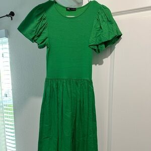 Zara Vibrant Green Casual Dress